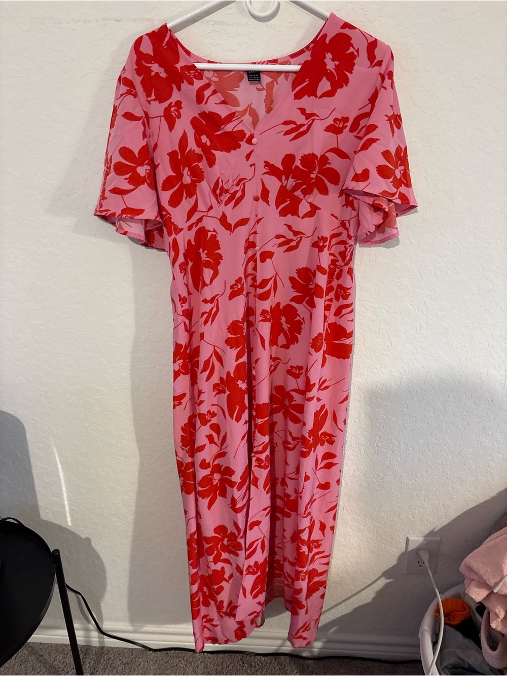SHEIN Pink Maxi Dress with Red Floral Print